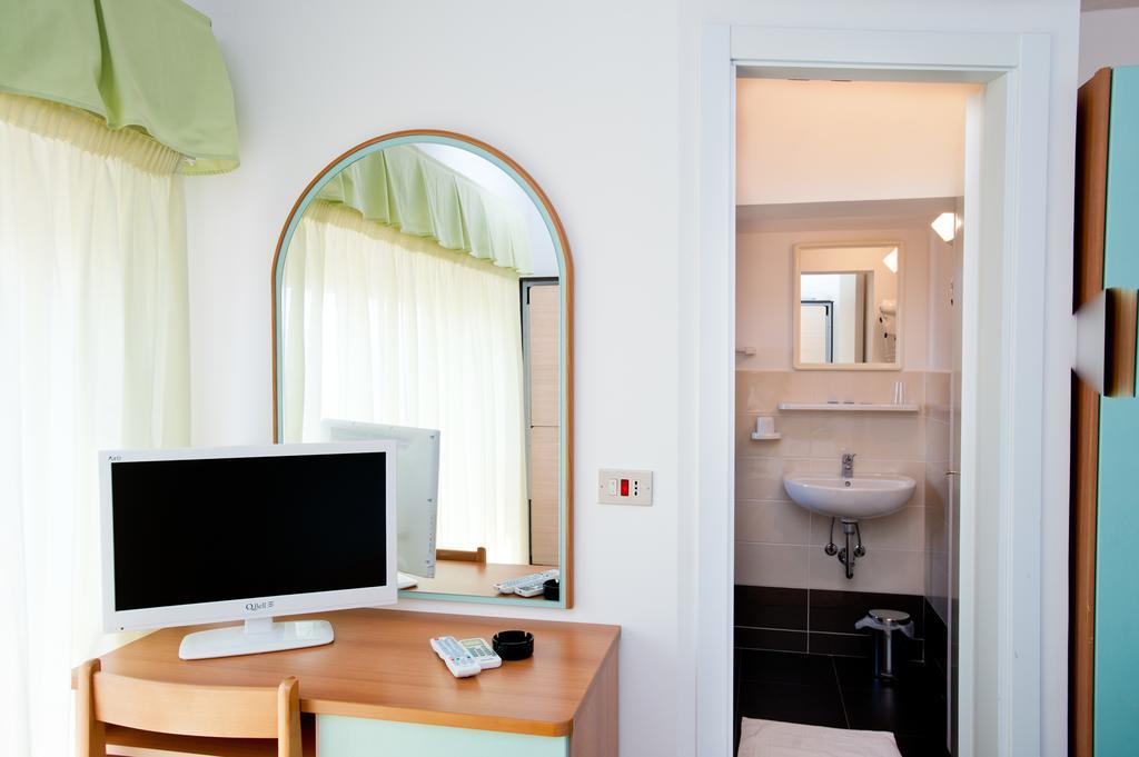Albergo Villa Mauri Rimini Eksteriør billede