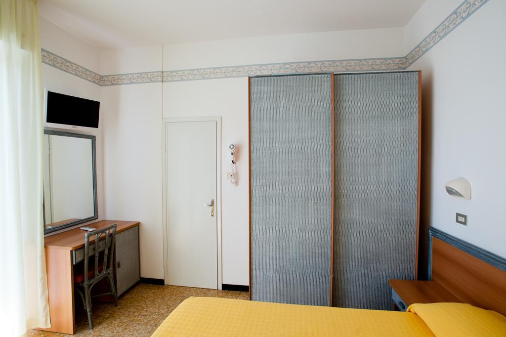 Albergo Villa Mauri Rimini Eksteriør billede