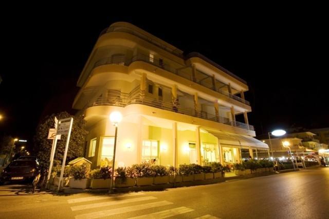 Albergo Villa Mauri Rimini Eksteriør billede